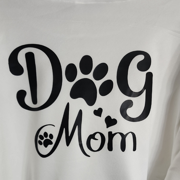 Tops - Chic Dog Mom White Sweatshirt